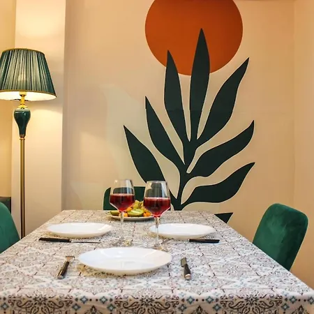 Botanical Breeze Apartment *